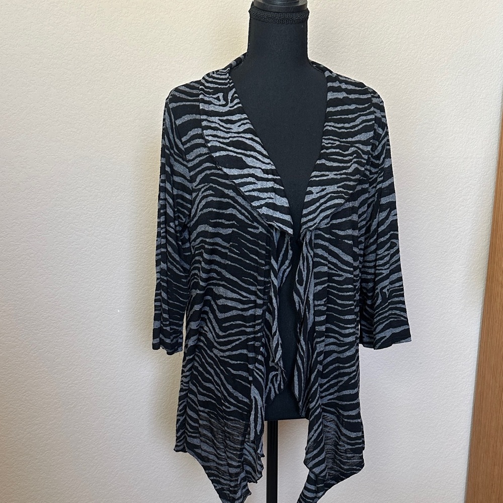 FASHION BUG Black and Gray Zebra Print Cardigan